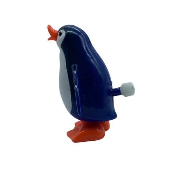 Vtg 1977 TOMY Wind Up Toy Collectible Mini Penguin Waddle Working - Picture 4 of 7
